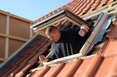 Pose de fenêtres de toit Velux à Lézan